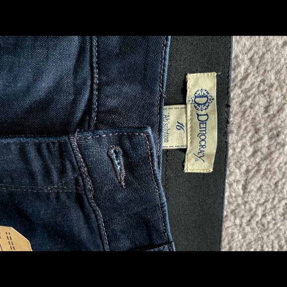 Skinny Jeans - Picture 2 of 2